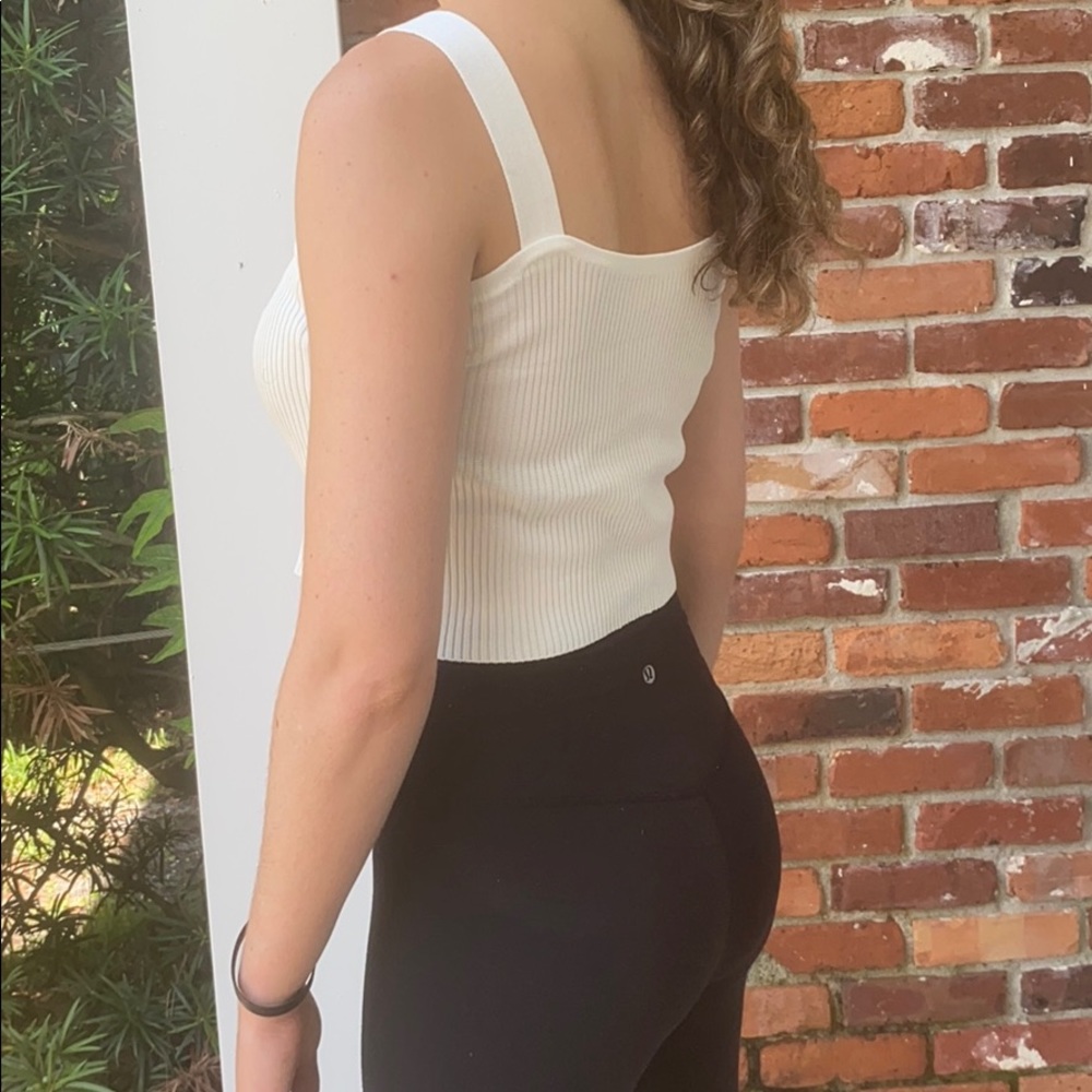 Crop top - Picture 3 of 3